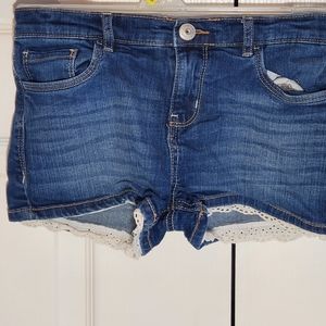 Teeny, Weeny, Tiny, Miny.